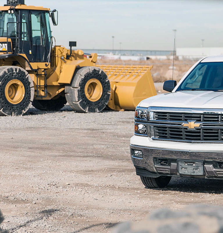 Pickup truck and construction equipment